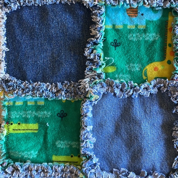Gorgeous Rag Quilt Patchwork Handmade Baby Blanket Denim 28” x 34” - Picture 2 of 5